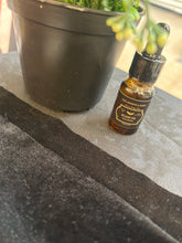 Load image into Gallery viewer, LUXE GROWTH &amp; SHINE BEARD OIL
